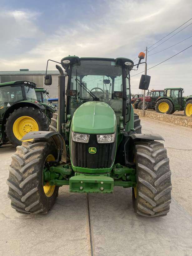 John Deere 5125R, foto 3