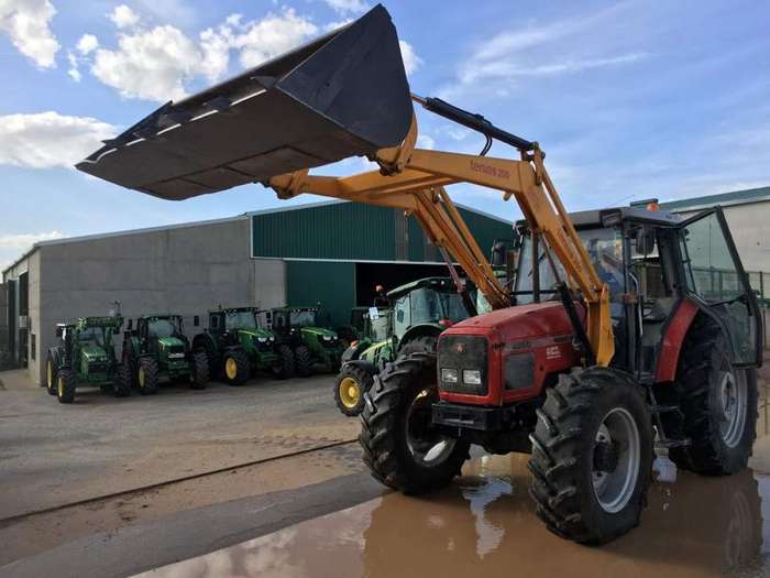 Massey Ferguson 4260