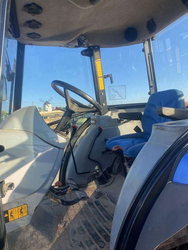 New Holland TD5050, foto 3