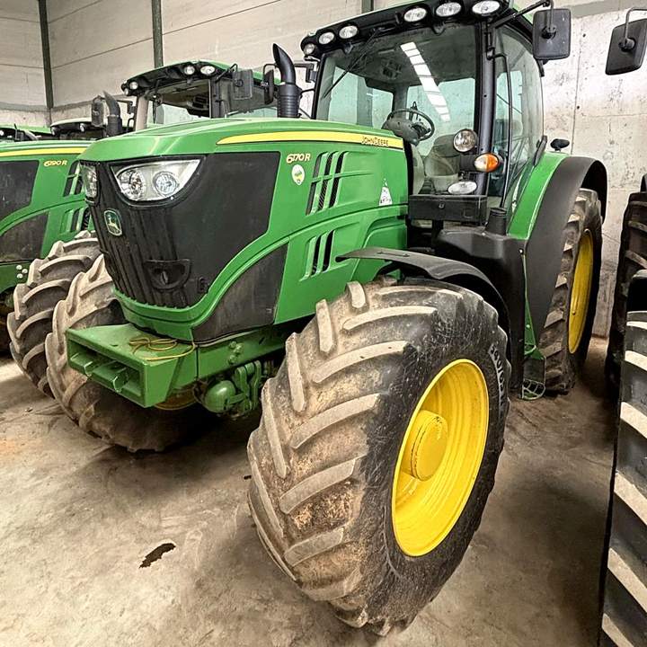 John Deere 6170R